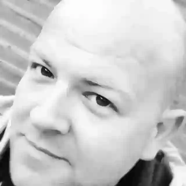 Lektor Arron